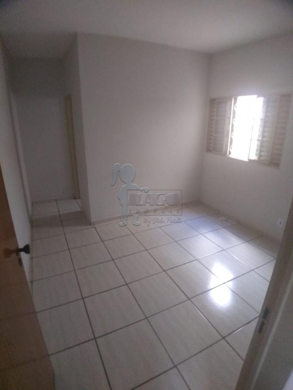 Alugar Casas / Padrão em Ribeirão Preto R$ 1.000,00 - Foto 3