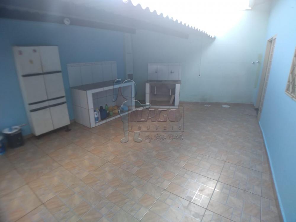 Alugar Casas / Padrão em Ribeirão Preto R$ 1.000,00 - Foto 4