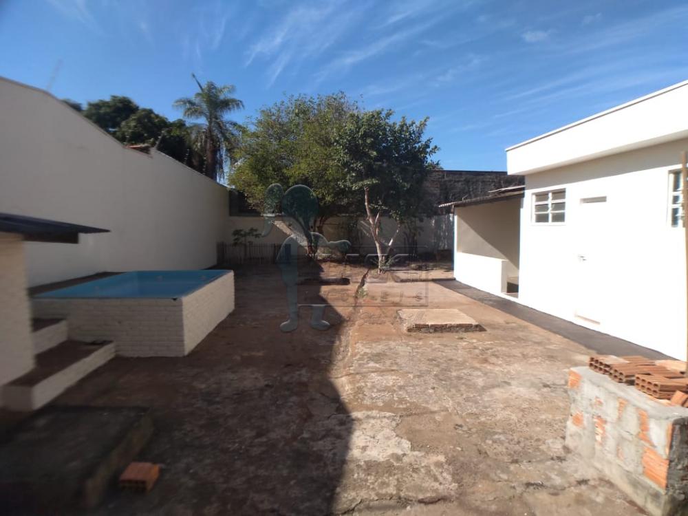 Alugar Casas / Padrão em Ribeirão Preto R$ 1.400,00 - Foto 3