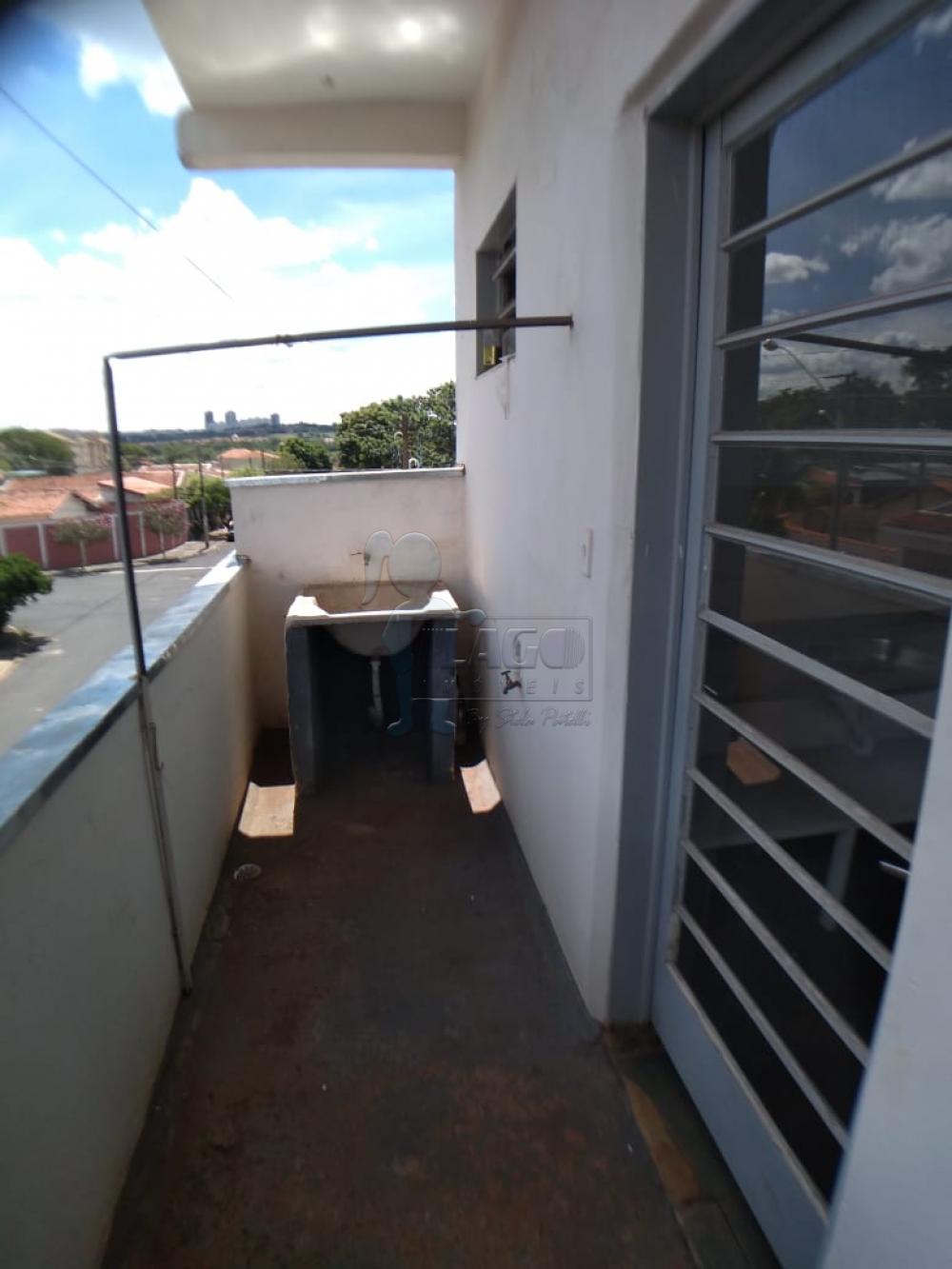 Alugar Casas / Padrão em Ribeirão Preto R$ 900,00 - Foto 3