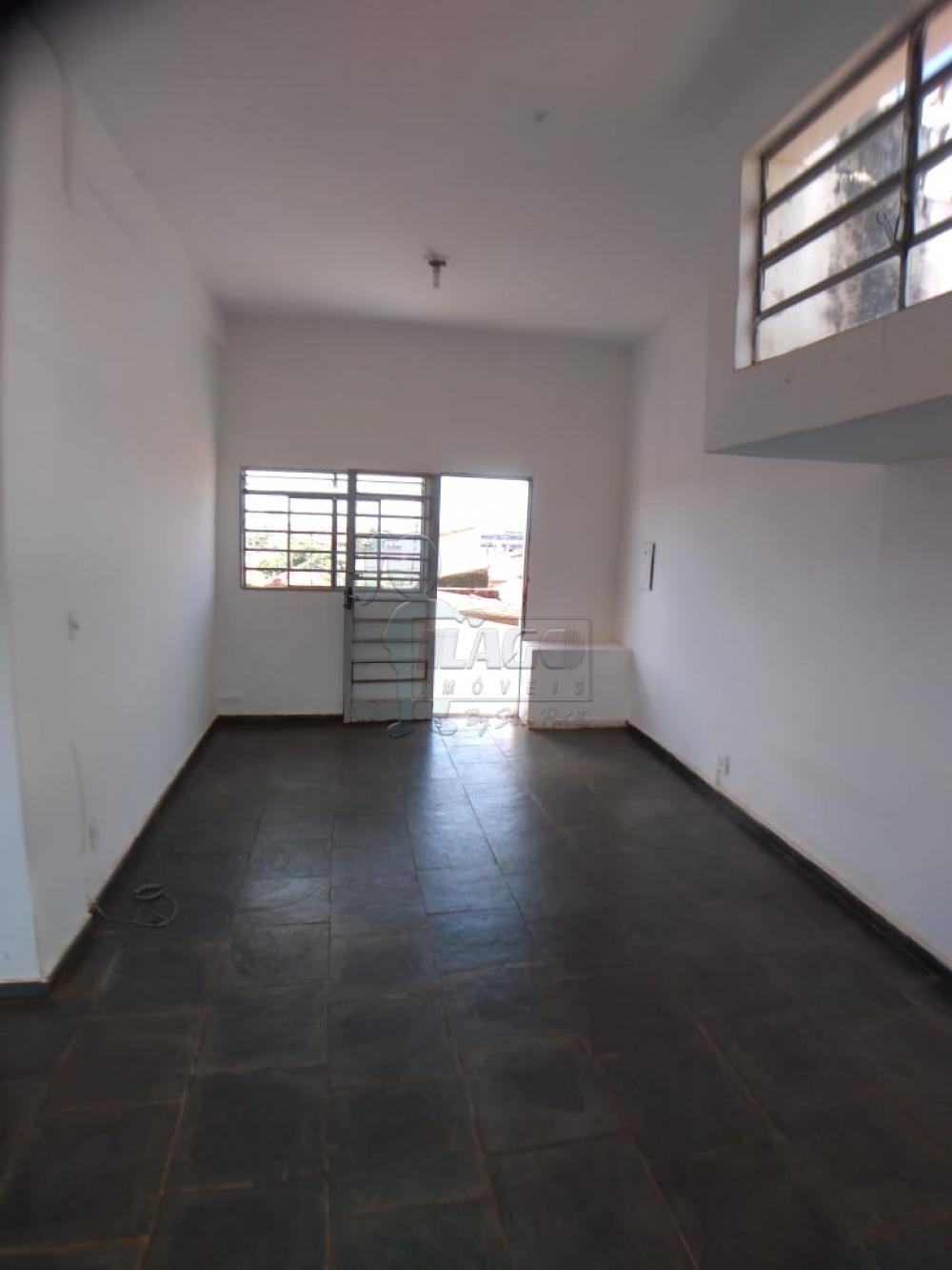 Alugar Casas / Padrão em Ribeirão Preto R$ 900,00 - Foto 5