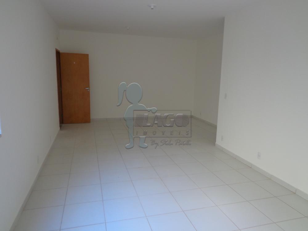 Alugar Apartamentos / Padrão em Ribeirão Preto R$ 750,00 - Foto 4