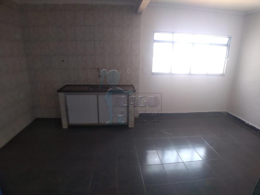 Alugar Casas / Padrão em Ribeirão Preto R$ 700,00 - Foto 13