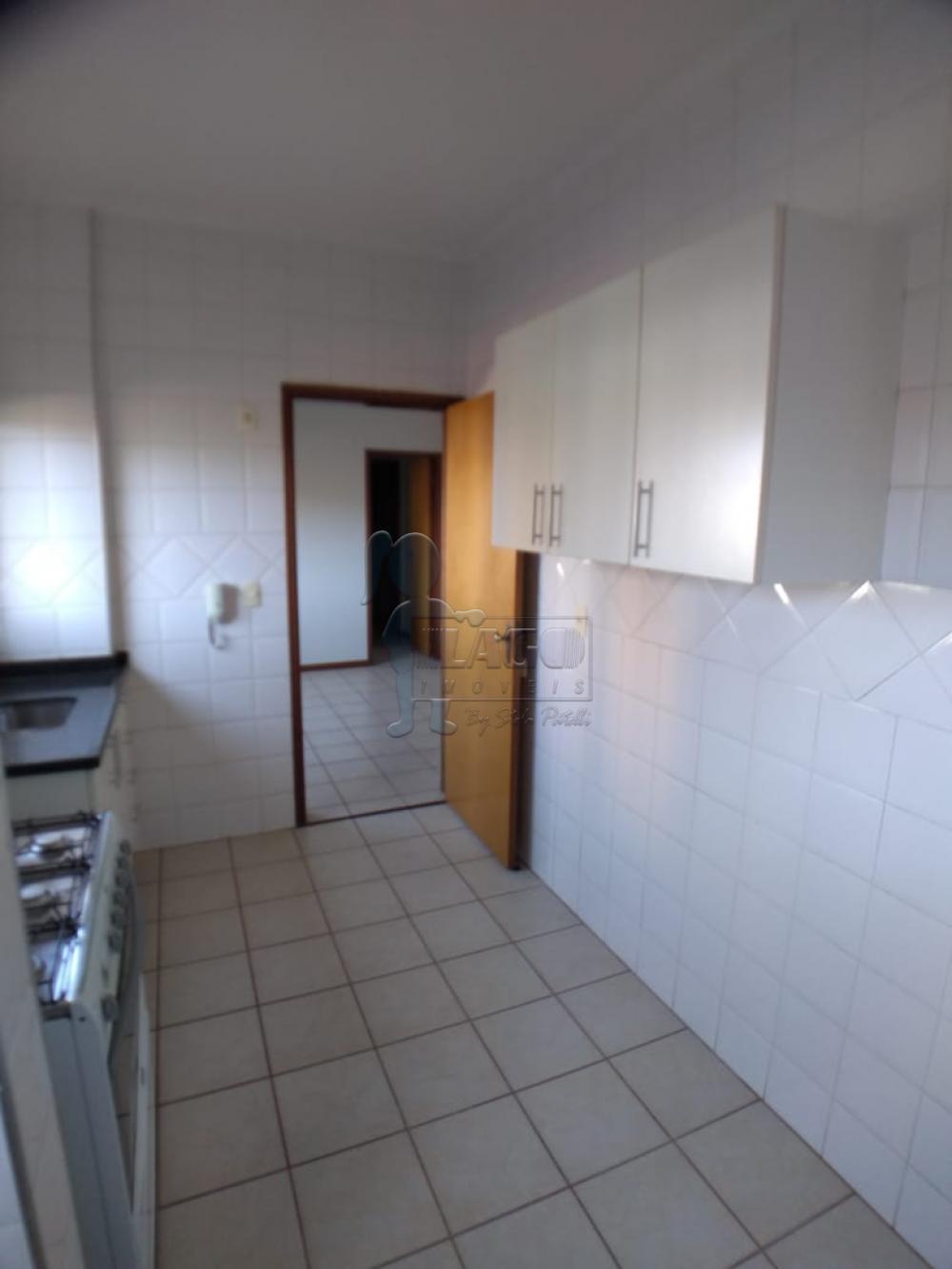 Alugar Apartamentos / Padrão em Ribeirão Preto R$ 850,00 - Foto 2