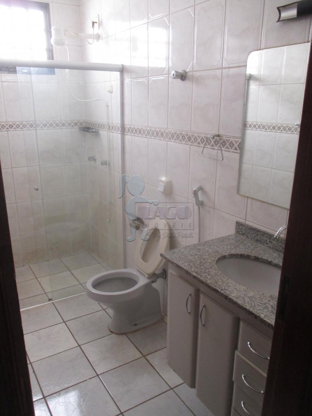 Alugar Casas / Padrão em Ribeirão Preto R$ 2.600,00 - Foto 9