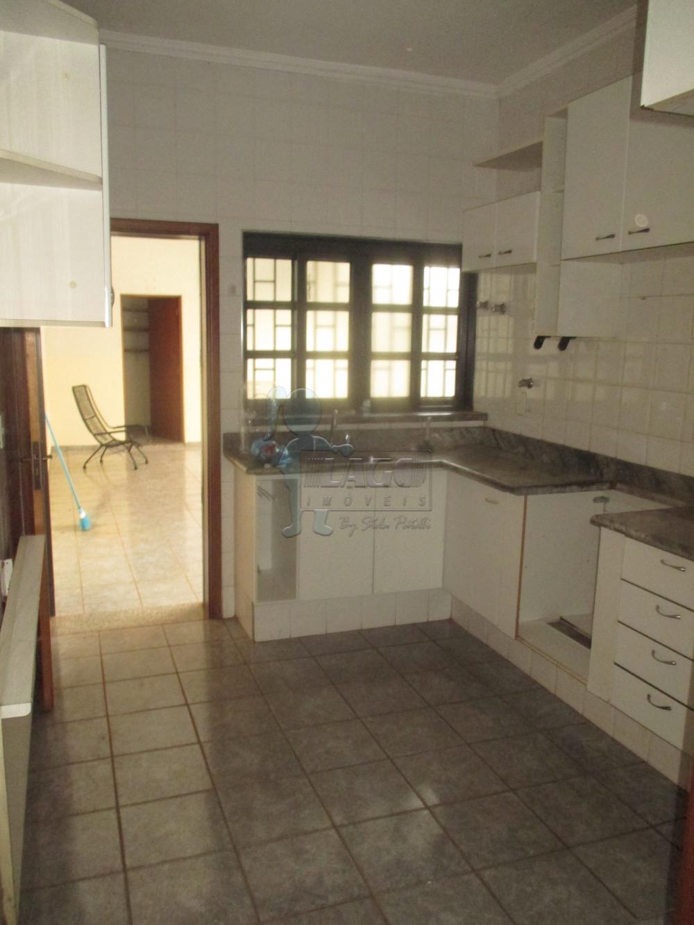 Alugar Casas / Padrão em Ribeirão Preto R$ 2.000,00 - Foto 5