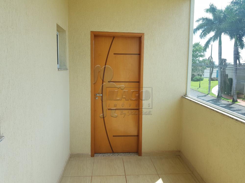 Alugar Apartamentos / Padrão em Ribeirão Preto R$ 1.350,00 - Foto 1