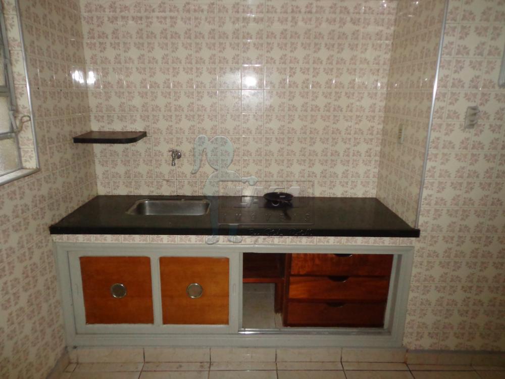 Alugar Apartamentos / Padrão em Ribeirão Preto R$ 850,00 - Foto 3