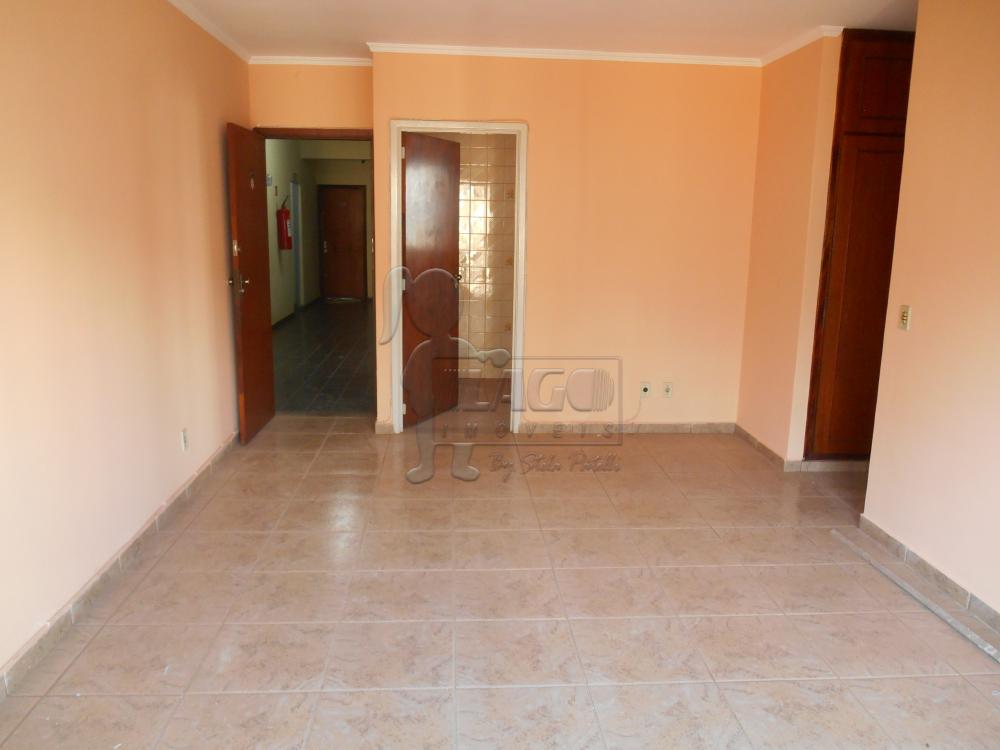 Alugar Apartamentos / Padrão em Ribeirão Preto R$ 800,00 - Foto 9