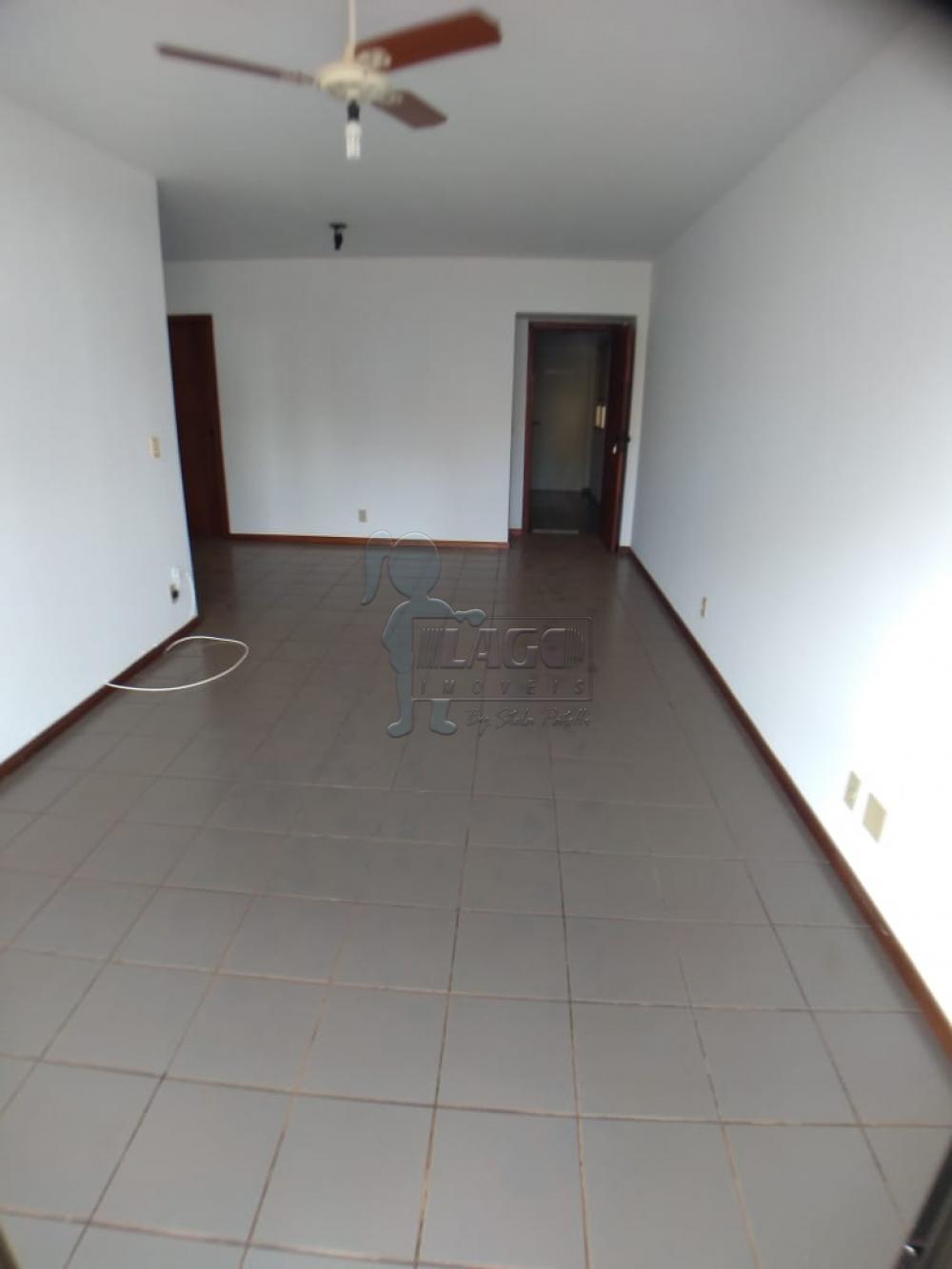 Alugar Apartamentos / Padrão em Ribeirão Preto R$ 900,00 - Foto 1