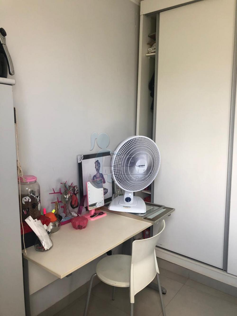 Comprar Apartamentos / Padrão em Ribeirão Preto R$ 175.000,00 - Foto 3