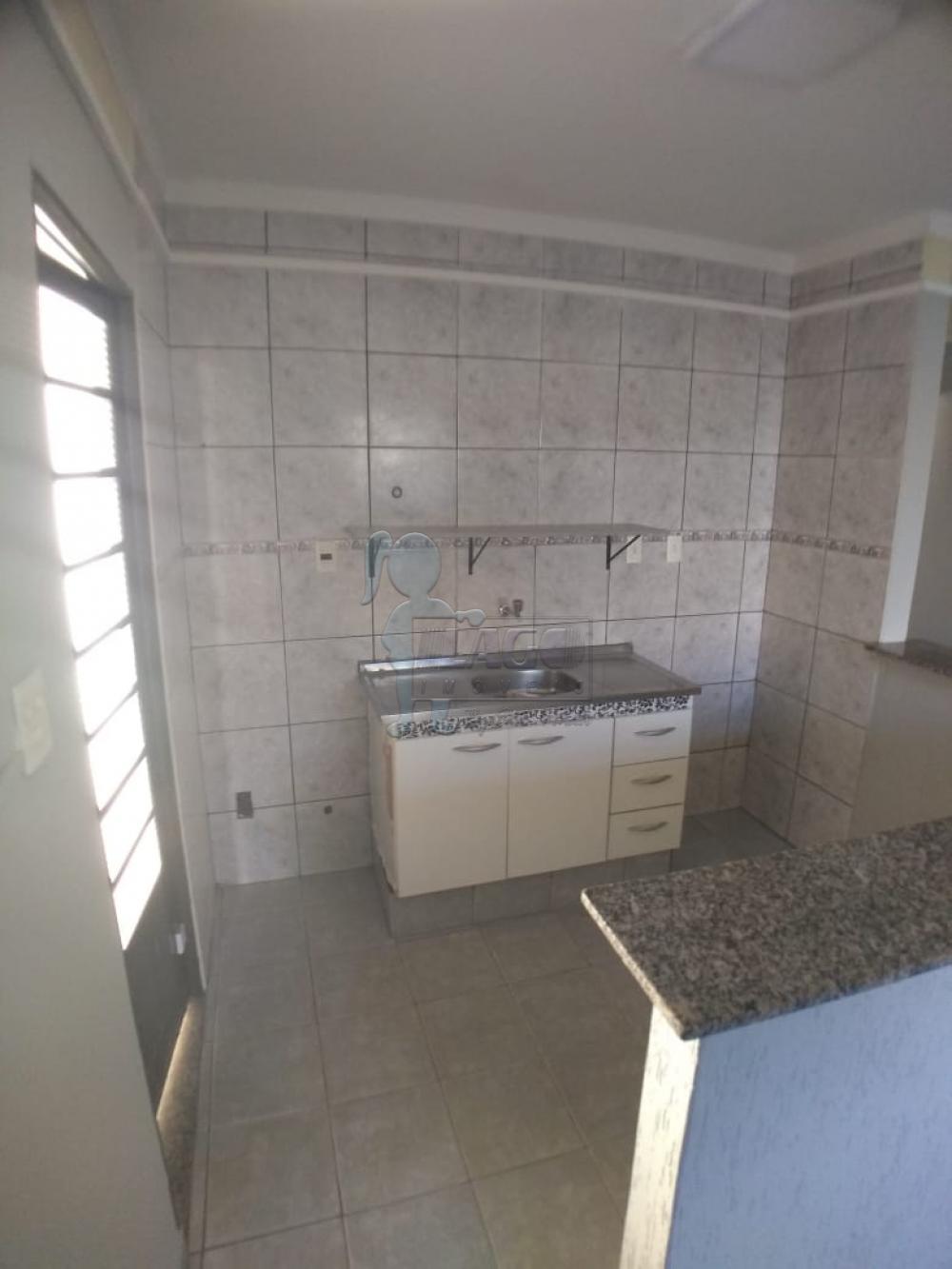 Comprar Casas / Padrão em Ribeirão Preto R$ 195.000,00 - Foto 4