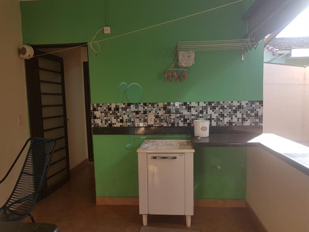 Alugar Casas / Padrão em Ribeirão Preto R$ 1.700,00 - Foto 16