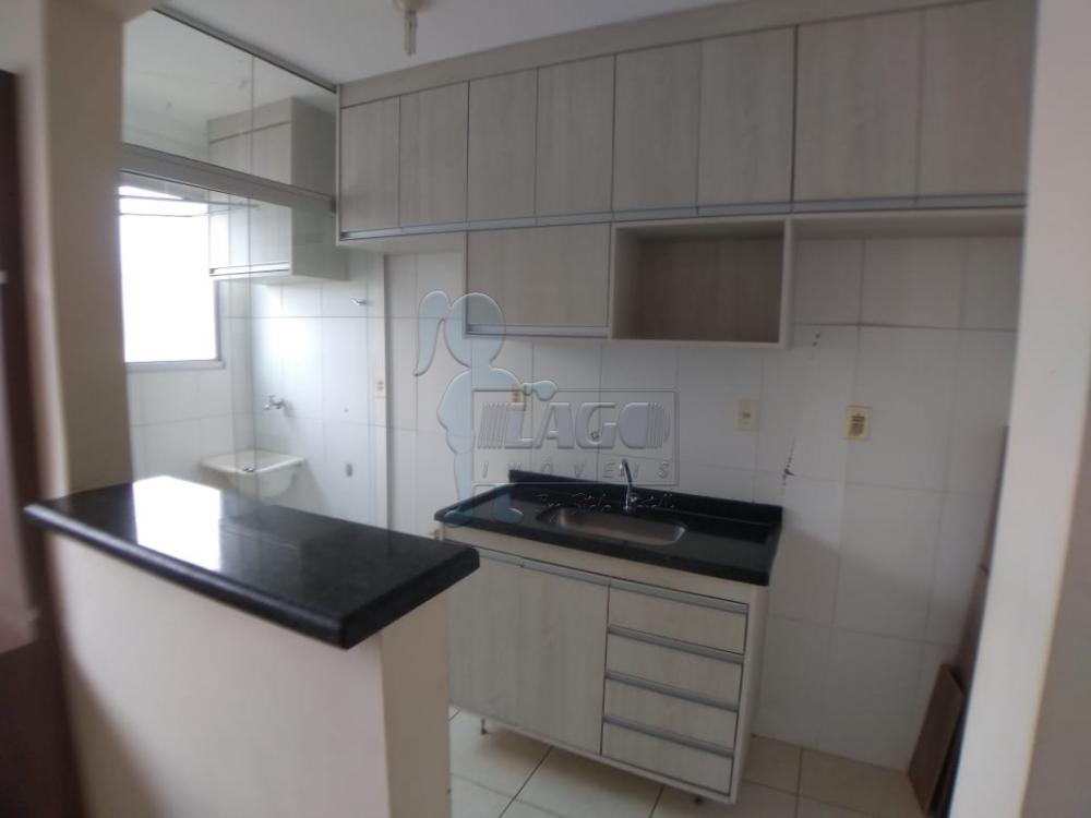 Alugar Apartamentos / Padrão em Ribeirão Preto R$ 700,00 - Foto 4