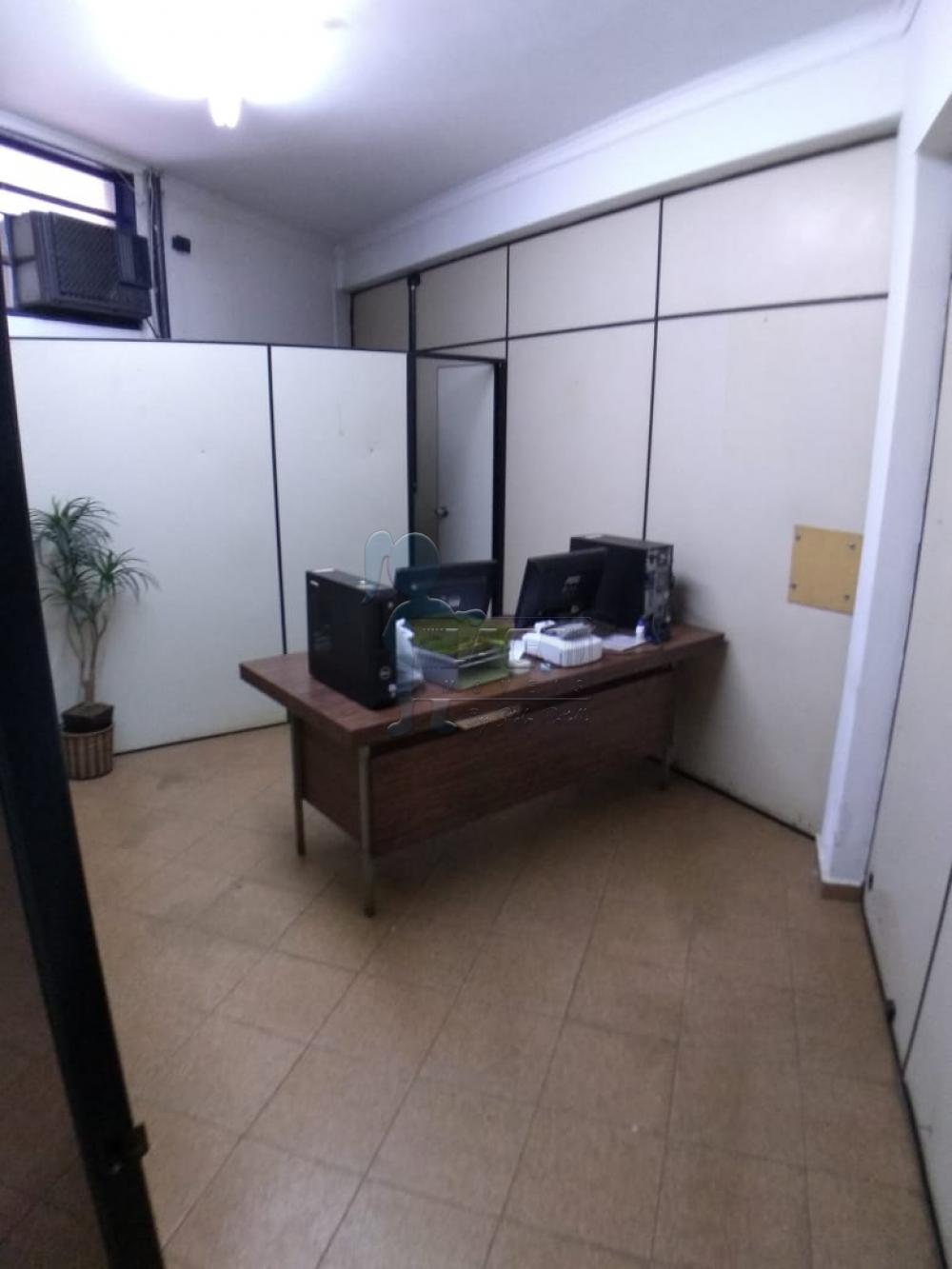 Alugar Comercial / Salão / Galpão em Ribeirão Preto R$ 7.500,00 - Foto 12