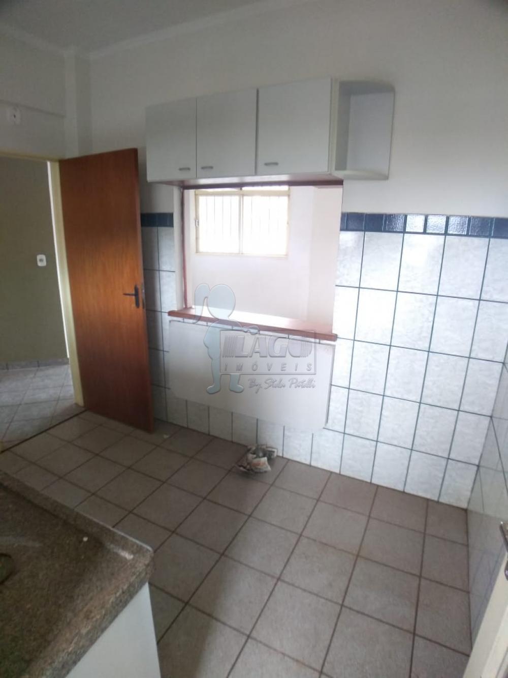 Alugar Apartamentos / Padrão em Ribeirão Preto R$ 1.000,00 - Foto 3