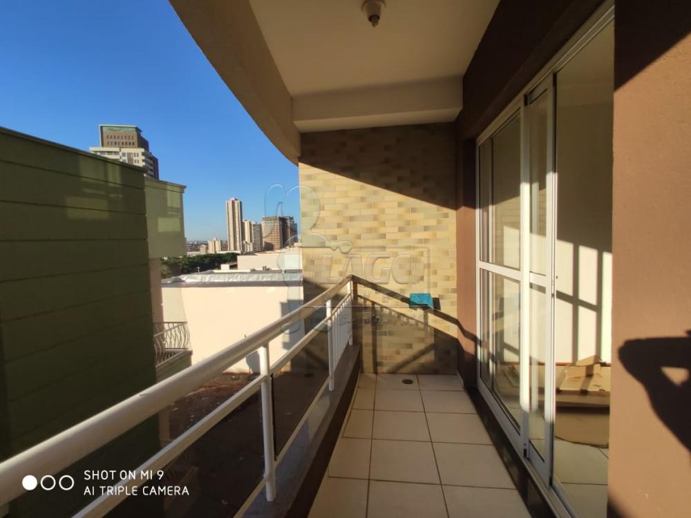 Alugar Apartamentos / Padrão em Ribeirão Preto R$ 1.800,00 - Foto 2