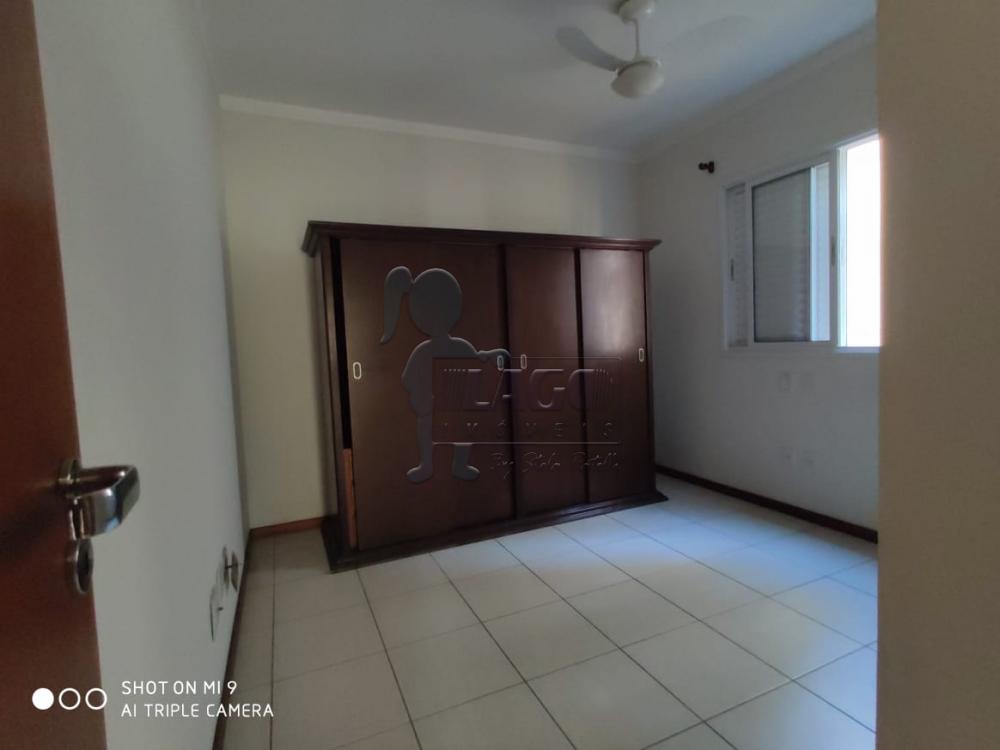 Alugar Apartamentos / Padrão em Ribeirão Preto R$ 1.800,00 - Foto 14