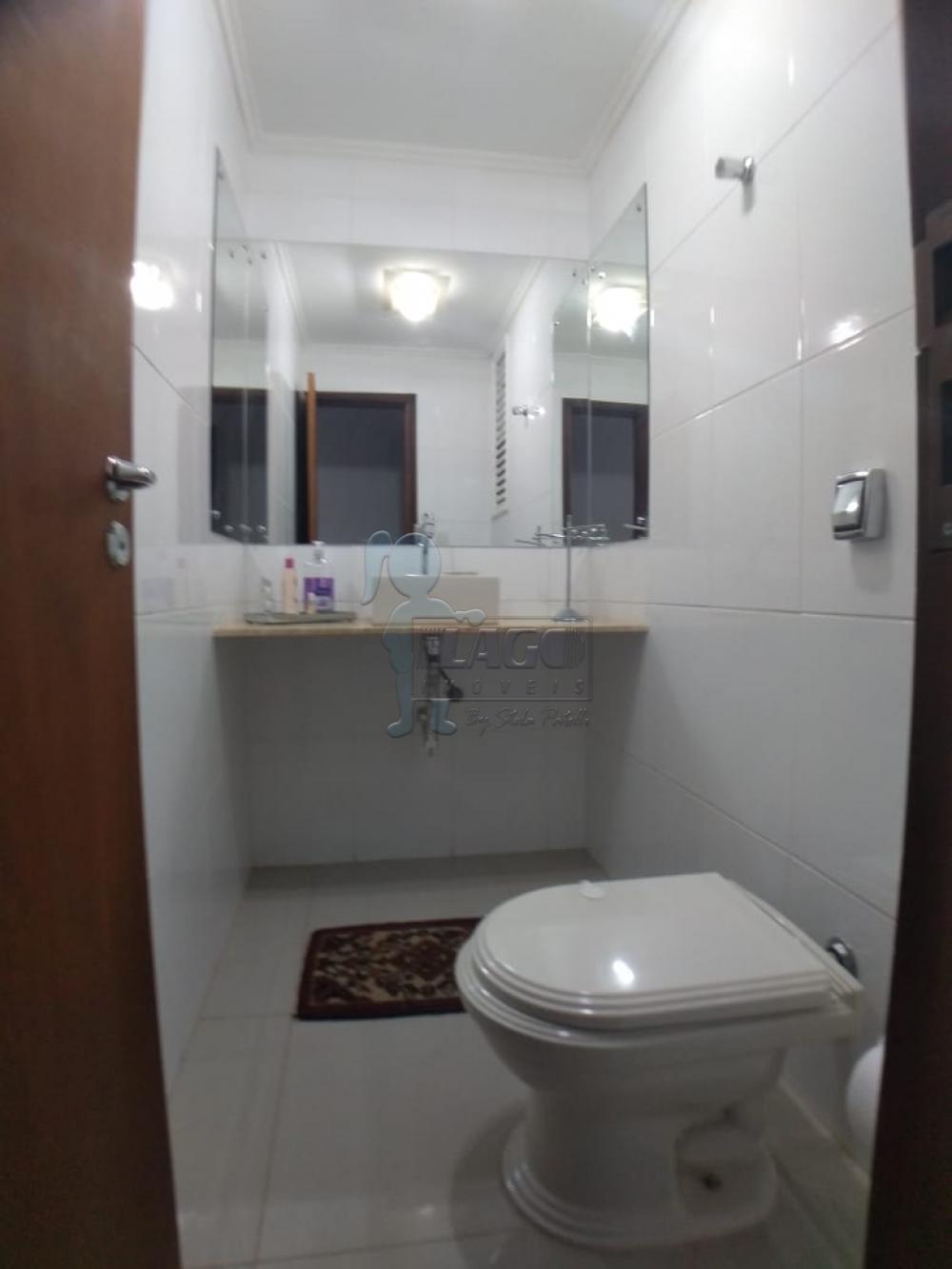 Alugar Apartamentos / Padrão em Ribeirão Preto R$ 1.600,00 - Foto 8