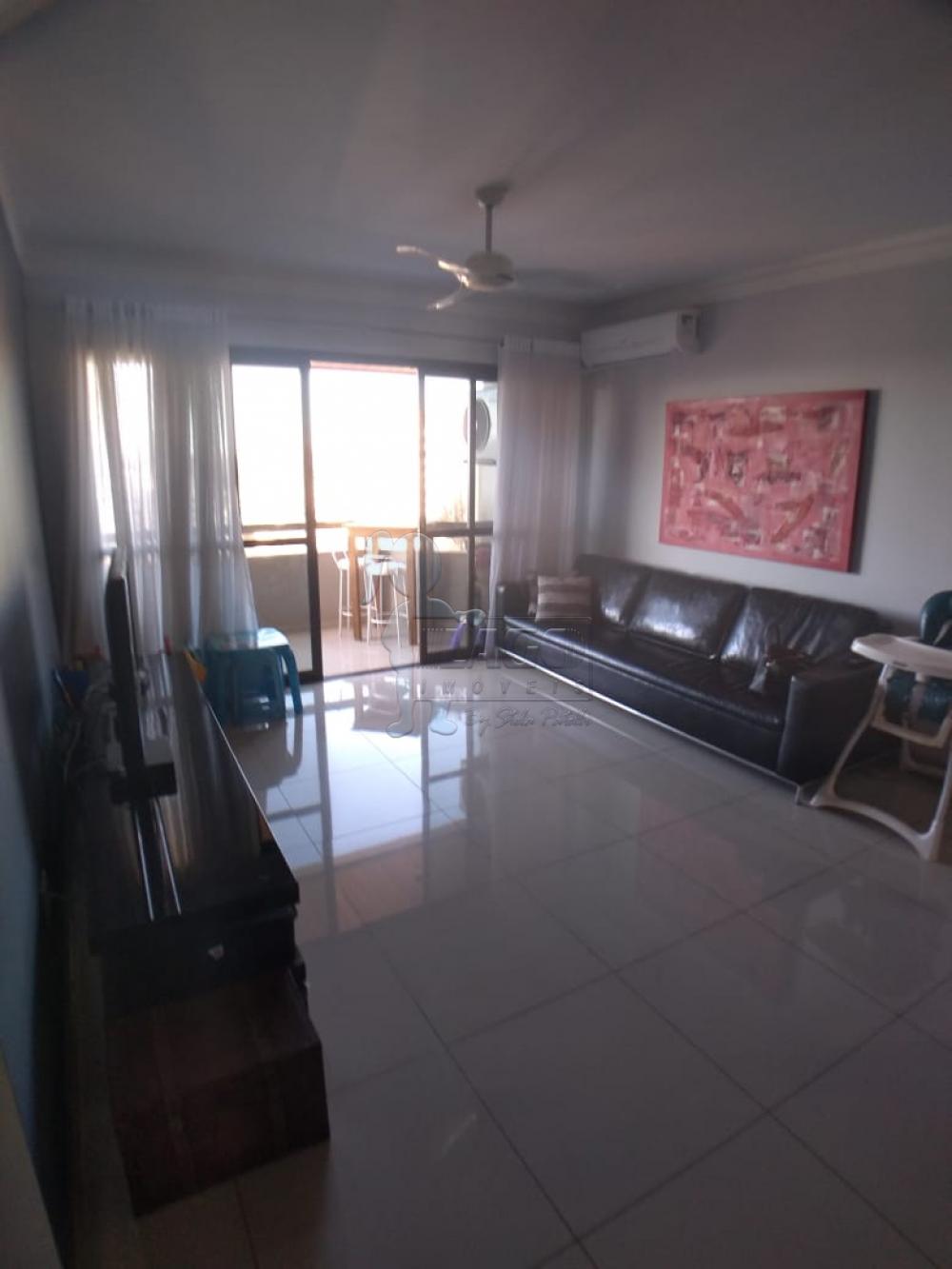 Alugar Apartamentos / Padrão em Ribeirão Preto R$ 1.600,00 - Foto 1