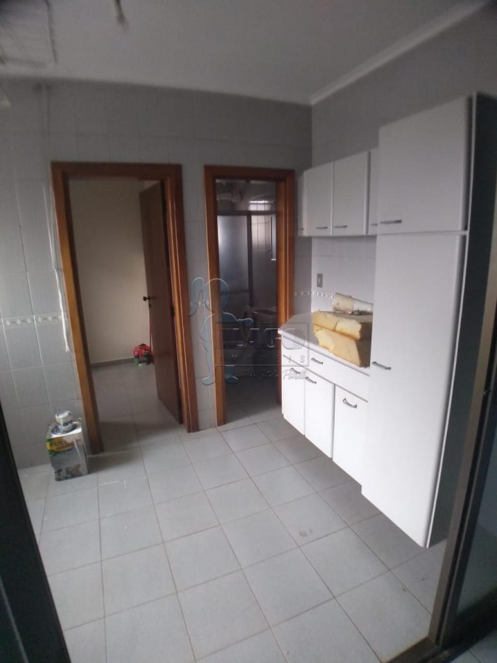 Alugar Apartamentos / Padrão em Ribeirão Preto R$ 1.800,00 - Foto 8