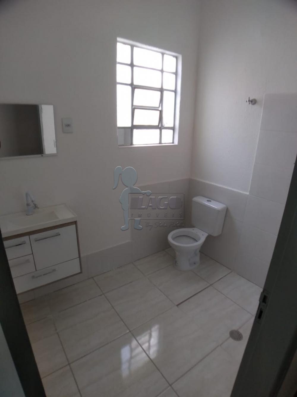 Alugar Casas / Padrão em Ribeirão Preto R$ 750,00 - Foto 3