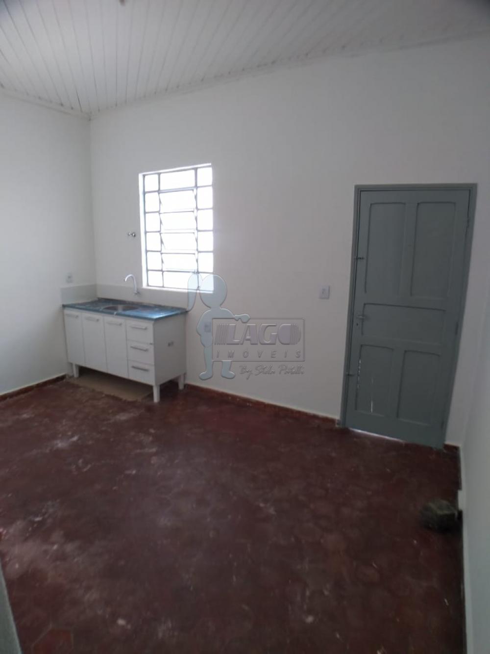 Alugar Casas / Padrão em Ribeirão Preto R$ 750,00 - Foto 6