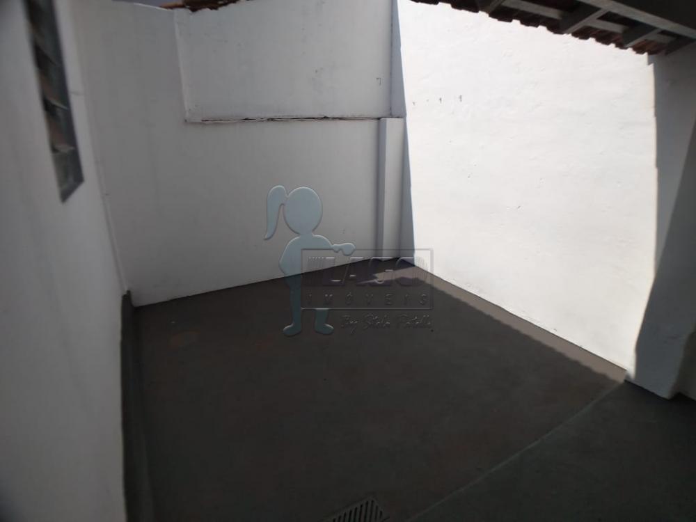 Alugar Casas / Padrão em Ribeirão Preto R$ 750,00 - Foto 7