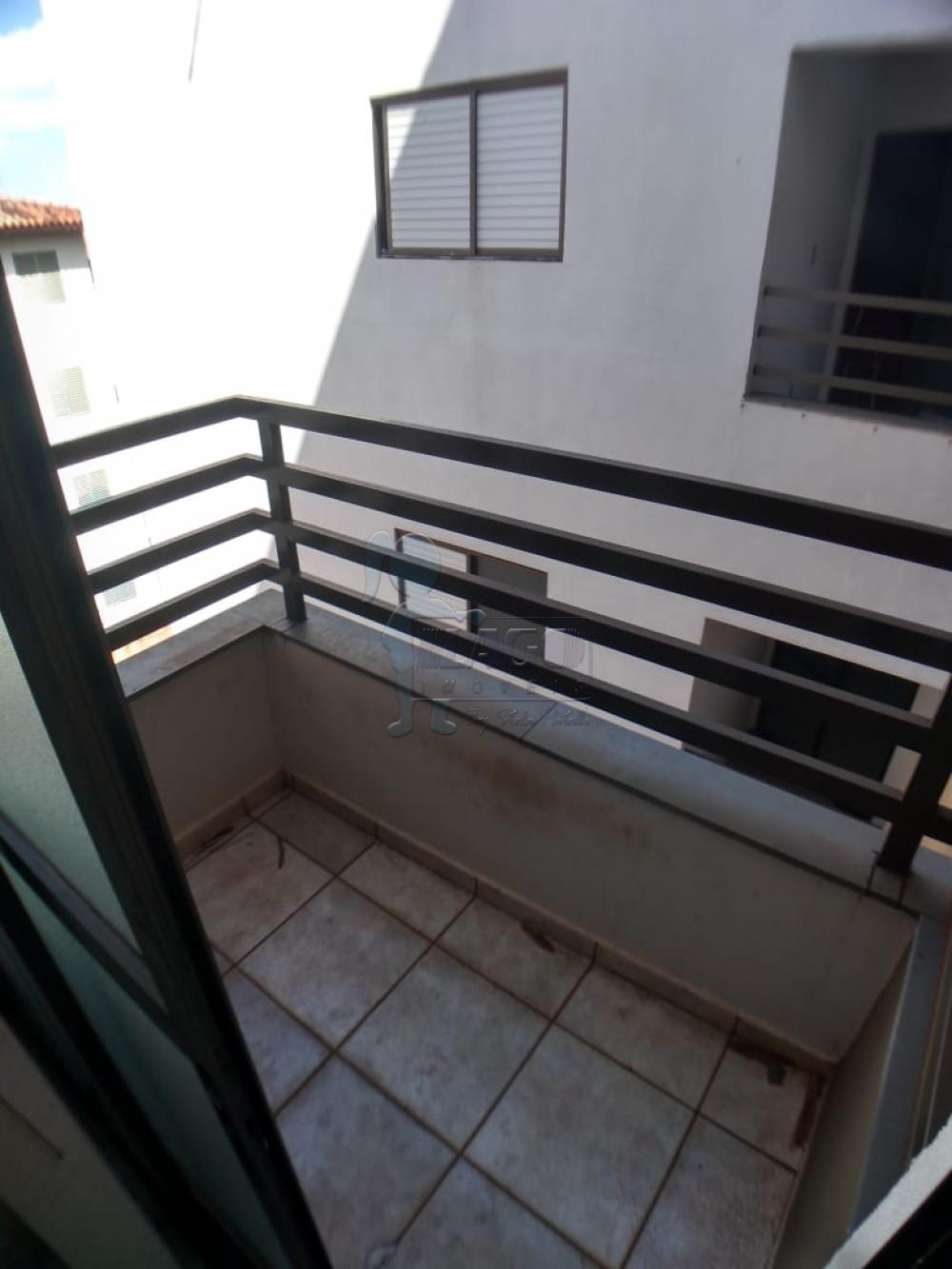 Alugar Apartamentos / Padrão em Ribeirão Preto R$ 1.180,00 - Foto 3