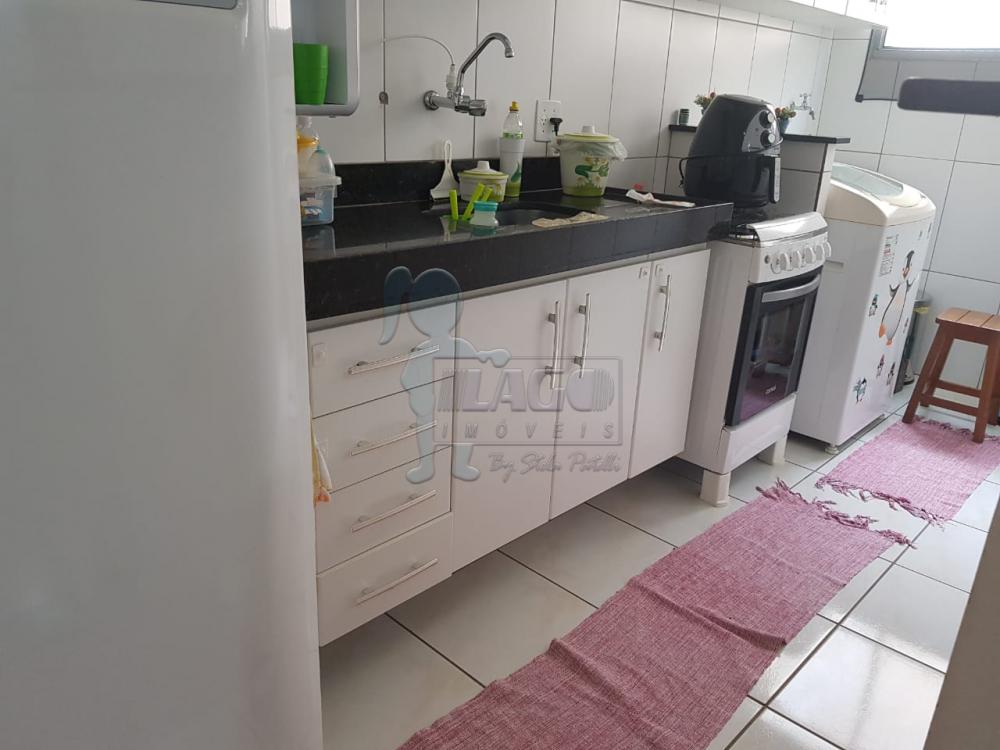 Comprar Apartamentos / Padrão em Ribeirão Preto R$ 205.000,00 - Foto 3