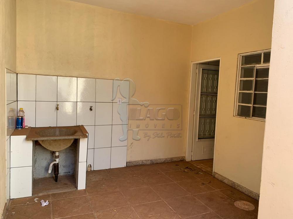 Alugar Casas / Padrão em Ribeirão Preto R$ 1.100,00 - Foto 8