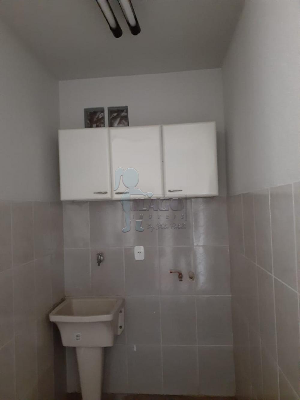 Alugar Casas / Padrão em Ribeirão Preto R$ 1.400,00 - Foto 13