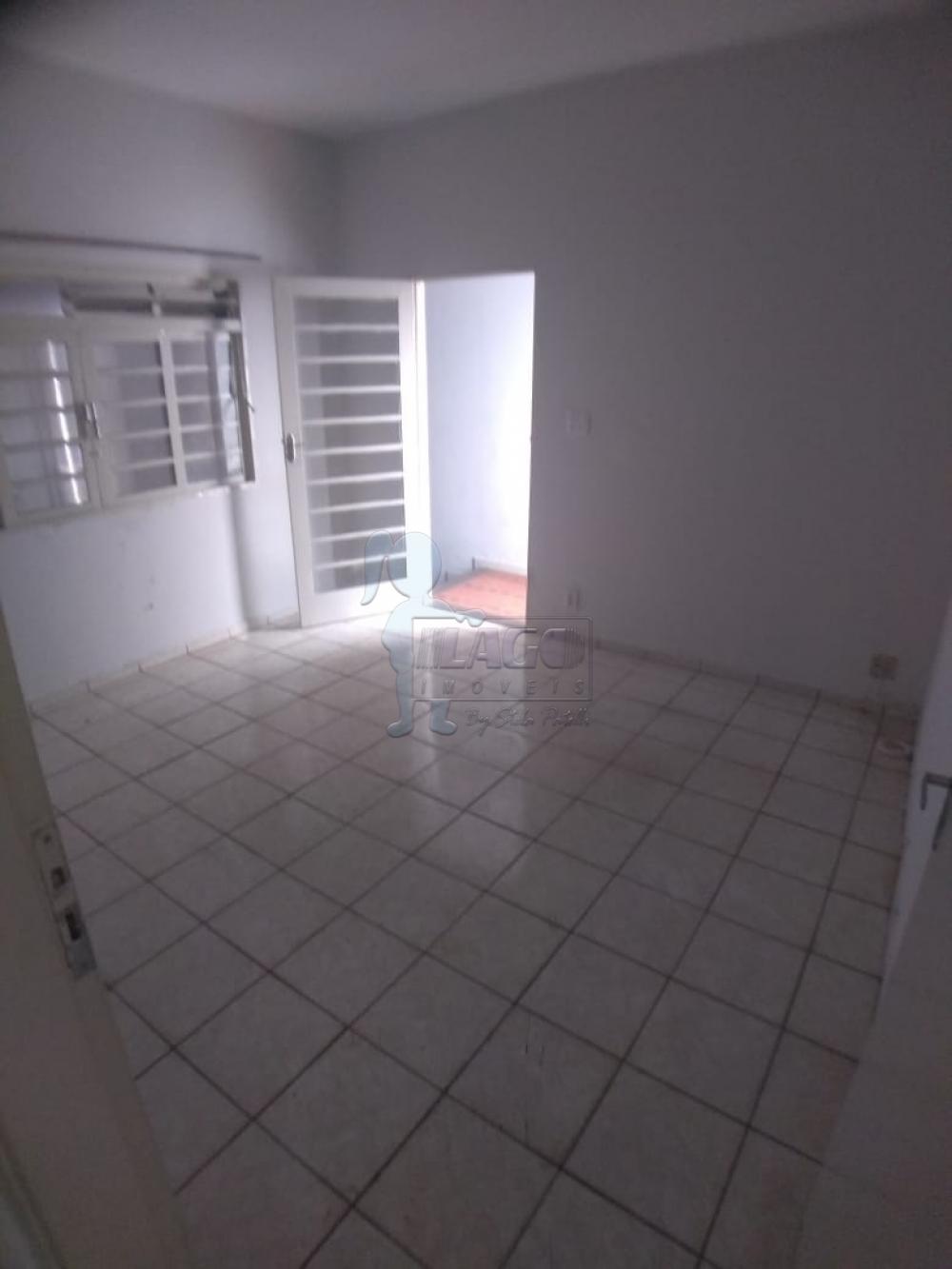 Alugar Casas / Padrão em Ribeirão Preto R$ 1.900,00 - Foto 3