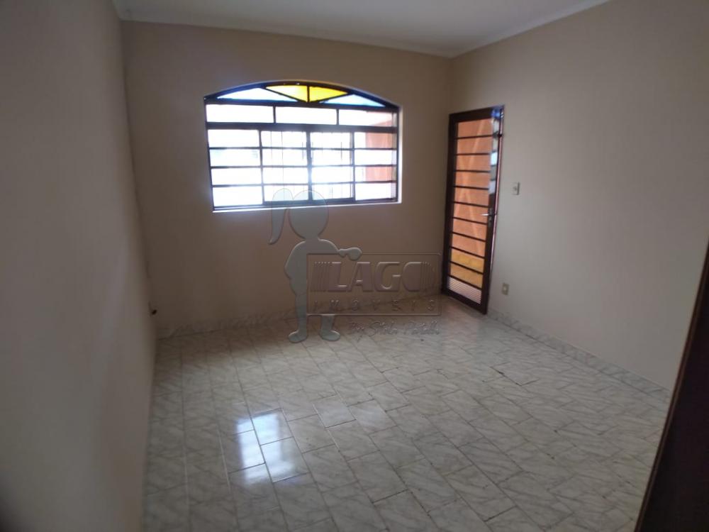 Alugar Casas / Padrão em Ribeirão Preto R$ 850,00 - Foto 2