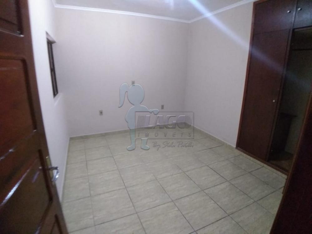 Alugar Casas / Padrão em Ribeirão Preto R$ 850,00 - Foto 4