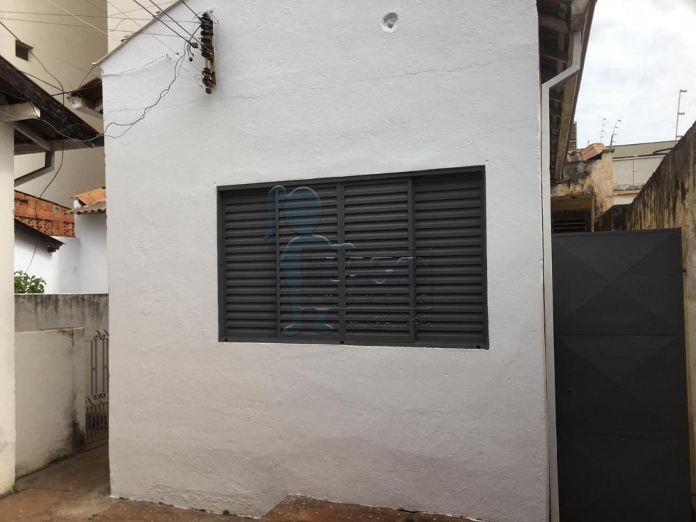 Alugar Casas / Padrão em Ribeirão Preto R$ 850,00 - Foto 2