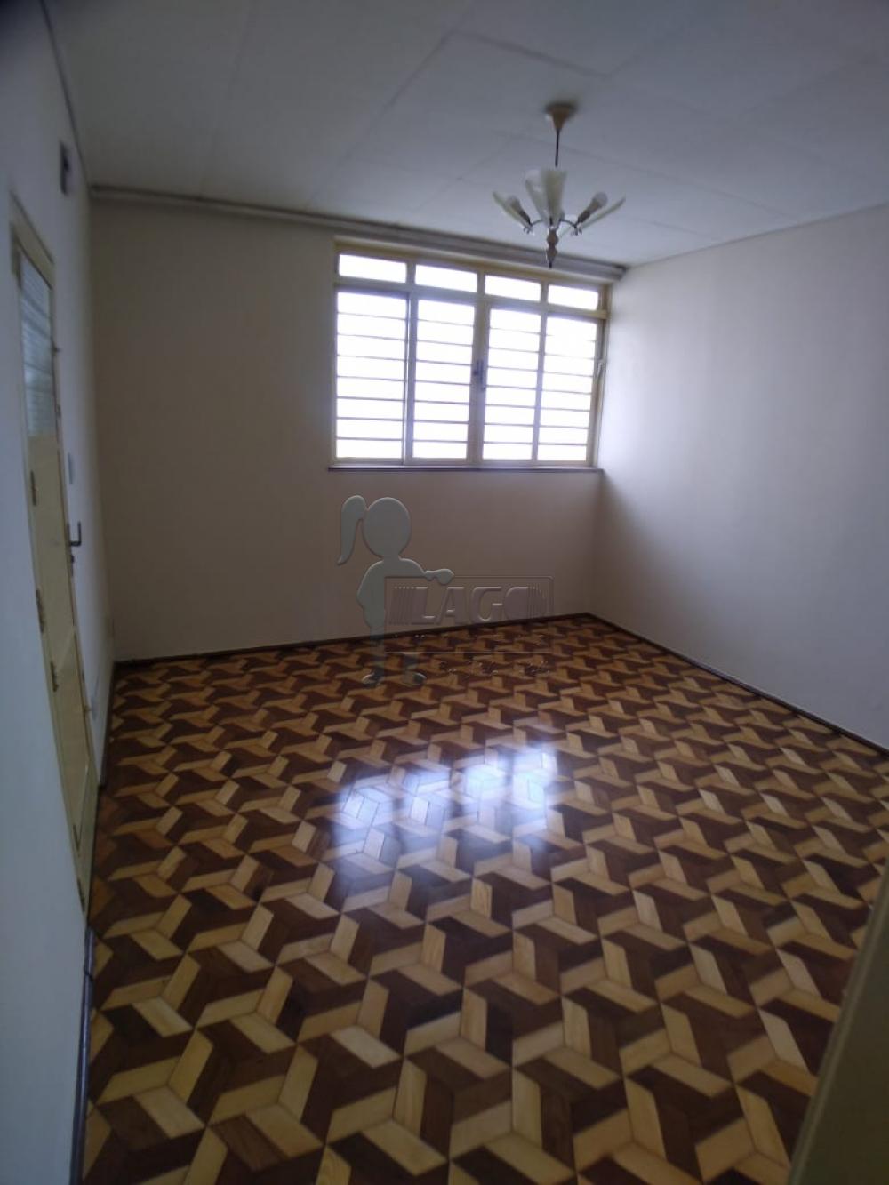 Alugar Casas / Padrão em Ribeirão Preto R$ 1.300,00 - Foto 4