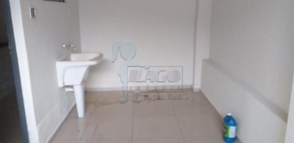 Alugar Casas / Padrão em Ribeirão Preto R$ 900,00 - Foto 15