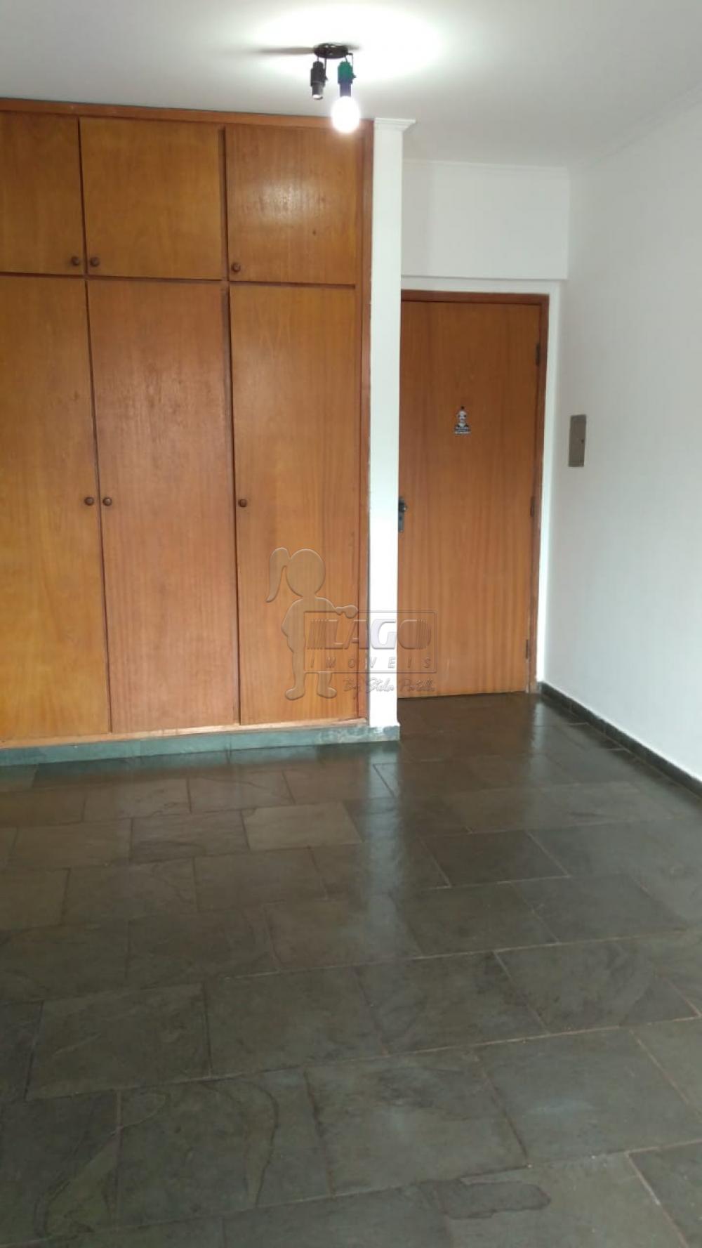 Alugar Apartamentos / Padrão em Ribeirão Preto R$ 650,00 - Foto 2