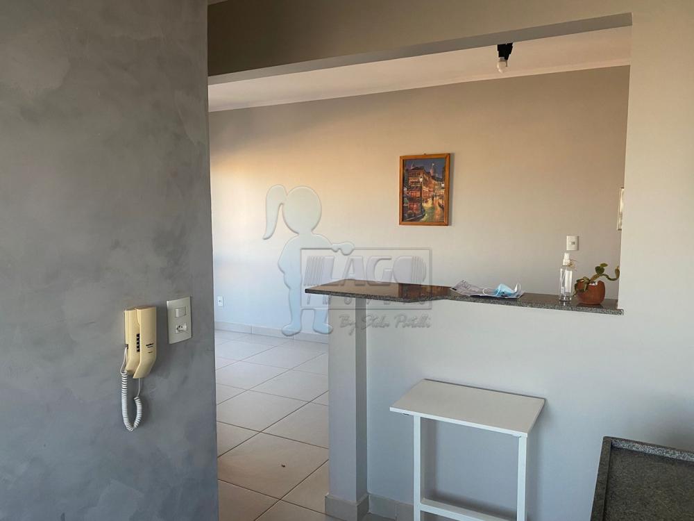 Alugar Apartamentos / Padrão em Ribeirão Preto R$ 950,00 - Foto 4