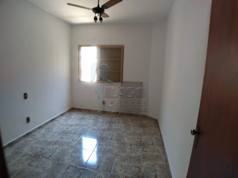 Alugar Apartamentos / Padrão em Ribeirão Preto R$ 1.700,00 - Foto 4