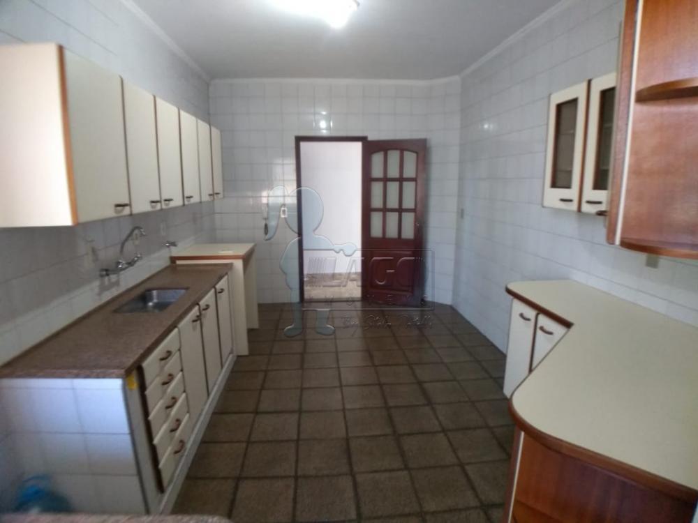 Alugar Apartamentos / Padrão em Ribeirão Preto R$ 1.700,00 - Foto 12