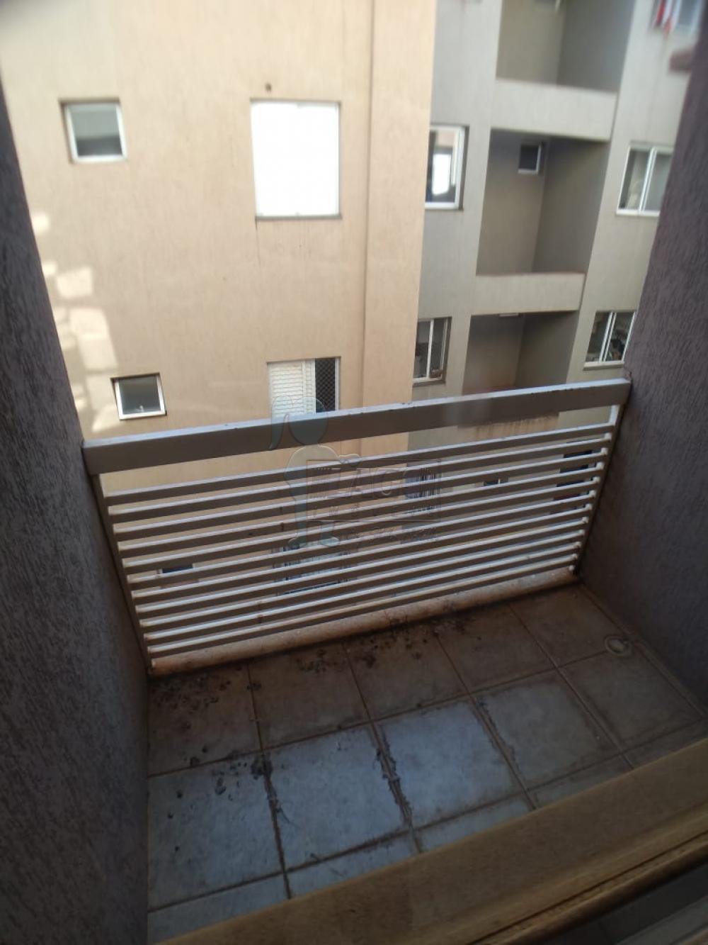 Alugar Apartamentos / Padrão em Ribeirão Preto R$ 1.000,00 - Foto 3