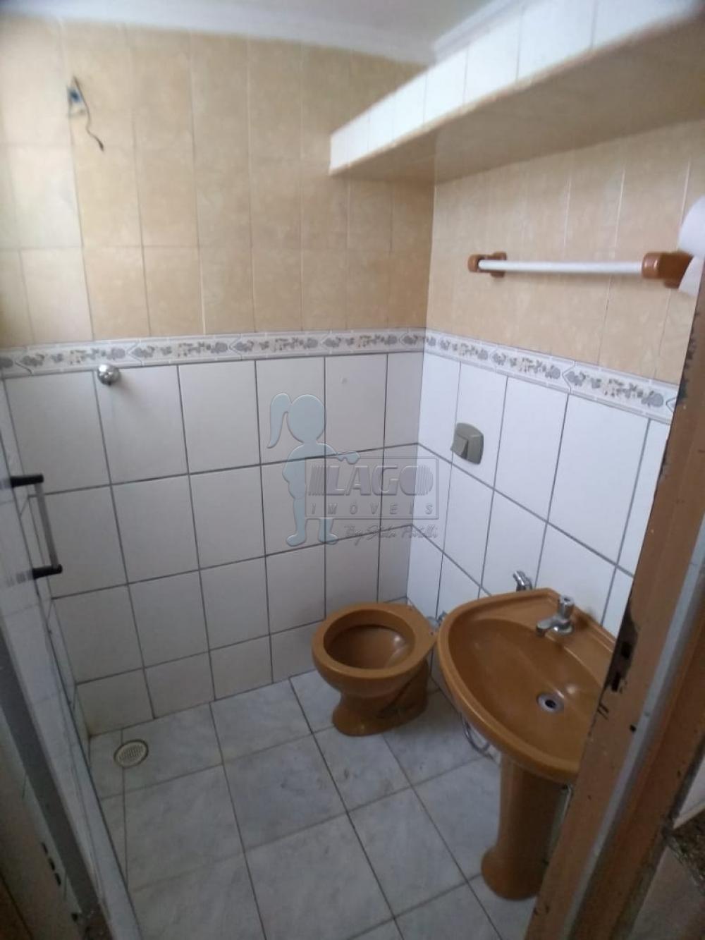 Alugar Casas / Padrão em Ribeirão Preto R$ 750,00 - Foto 10