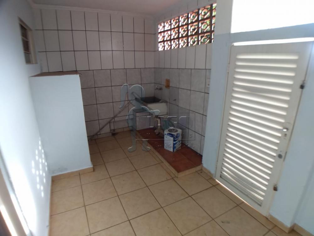 Alugar Casas / Padrão em Ribeirão Preto R$ 750,00 - Foto 12