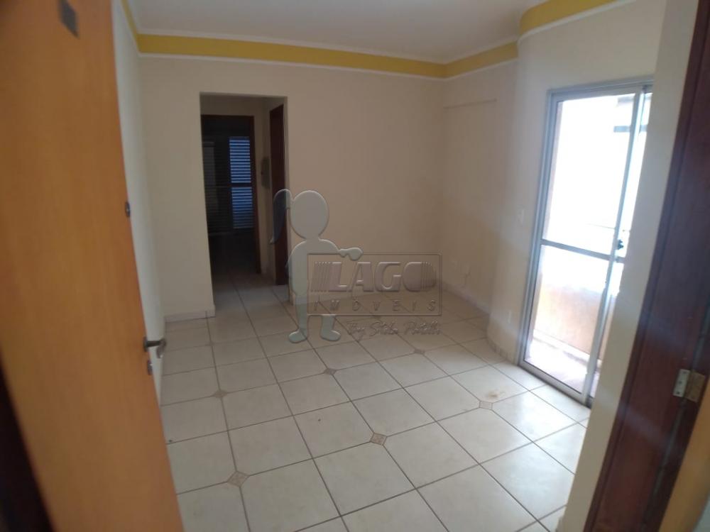 Alugar Apartamentos / Padrão em Ribeirão Preto R$ 900,00 - Foto 3