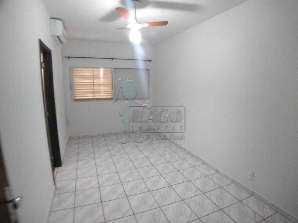 Alugar Apartamentos / Padrão em Ribeirão Preto R$ 1.200,00 - Foto 1