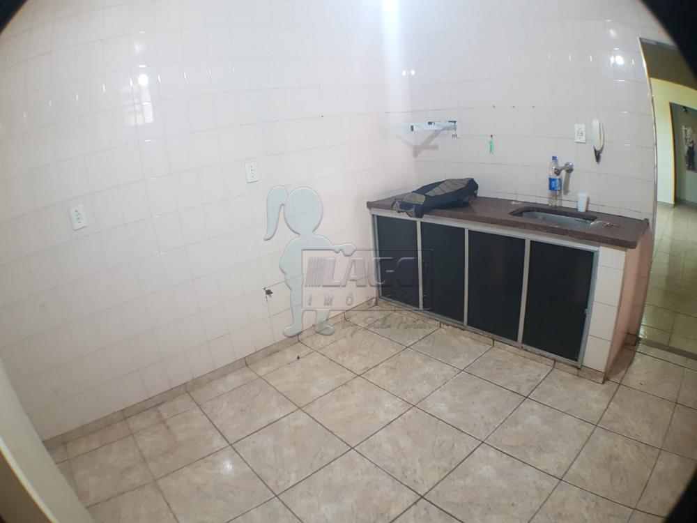 Alugar Casas / Padrão em Ribeirão Preto R$ 1.100,00 - Foto 13