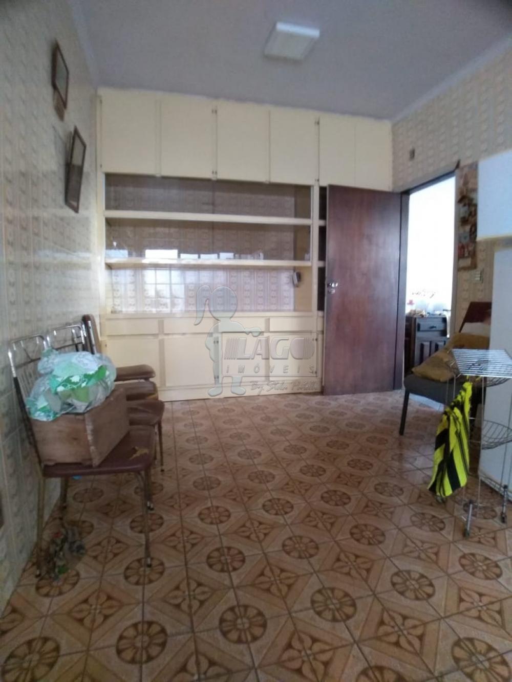 Alugar Casas / Padrão em Ribeirão Preto R$ 2.500,00 - Foto 3