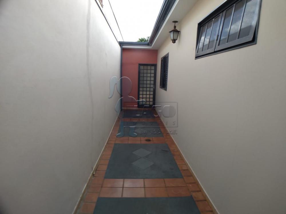 Alugar Casas / Padrão em Ribeirão Preto R$ 1.000,00 - Foto 11